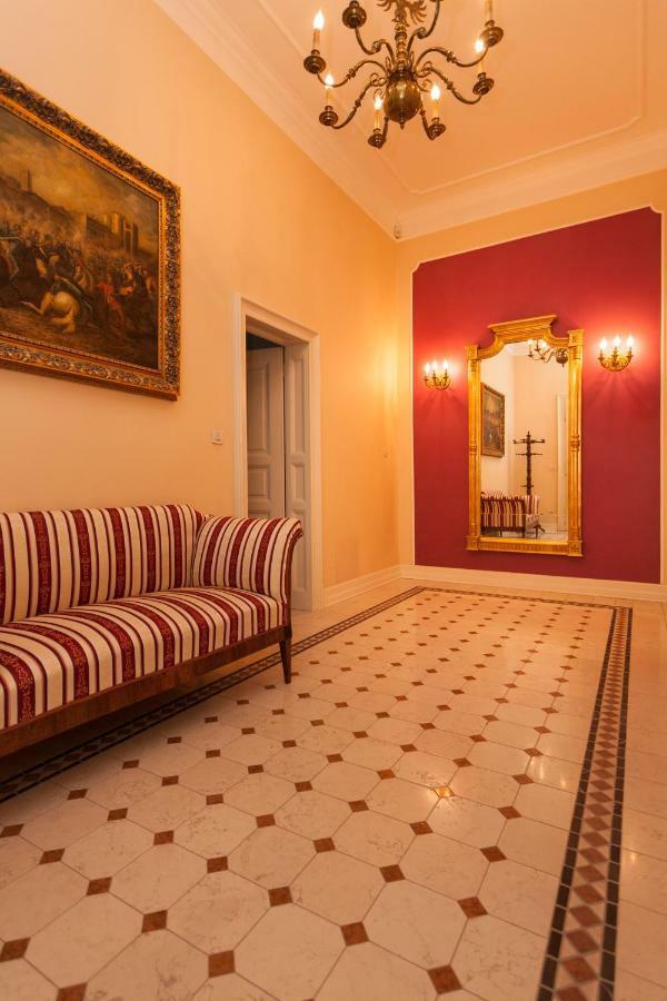 Filip'S Palace Luxurious Apartment Ljubljana Exterior photo