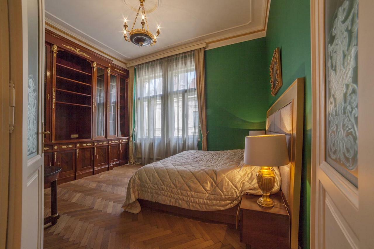 Filip'S Palace Luxurious Apartment Ljubljana Exterior photo
